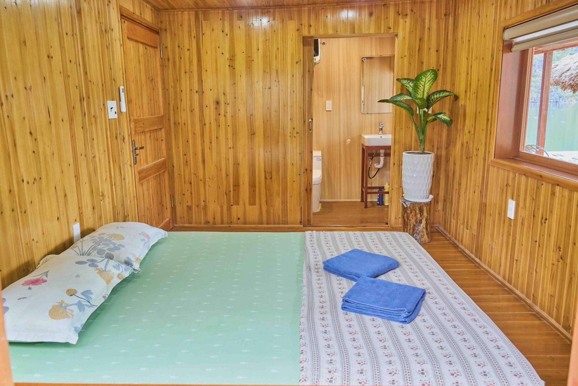 Lan Ha Floating Homestay Dong Khe Sau Exteriör bild